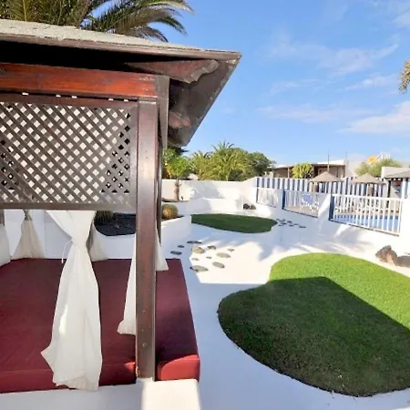 Picasso - Private Pool, Bbq And Air-con By Lanzarote Playa Blanca (Lanzarote)