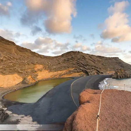 Picasso Private Pool Playa Blanca (Lanzarote)