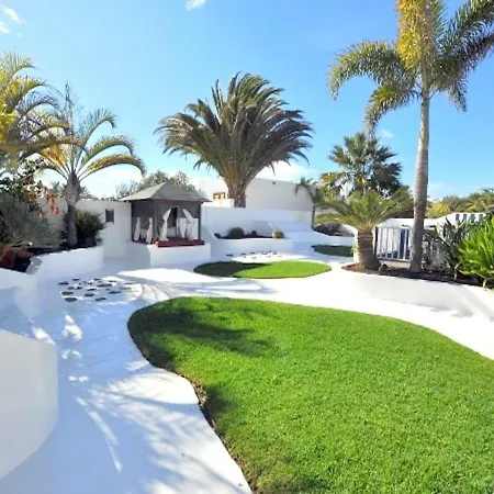 Picasso Private Pool Villa Playa Blanca (Lanzarote)